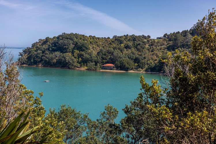 27 and 31 Hunterville Road Orapiu_7