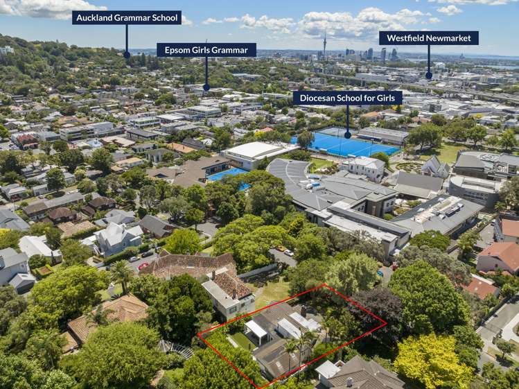 21 Mount Saint John Avenue Epsom_30