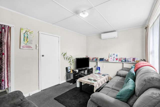 2/3 Huia Grove Elderslea_2