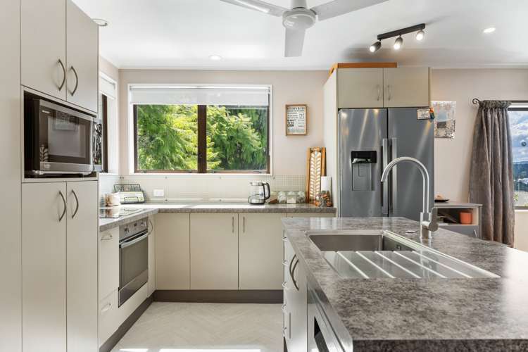 101 Bruce Wallace Place Whangamata_13