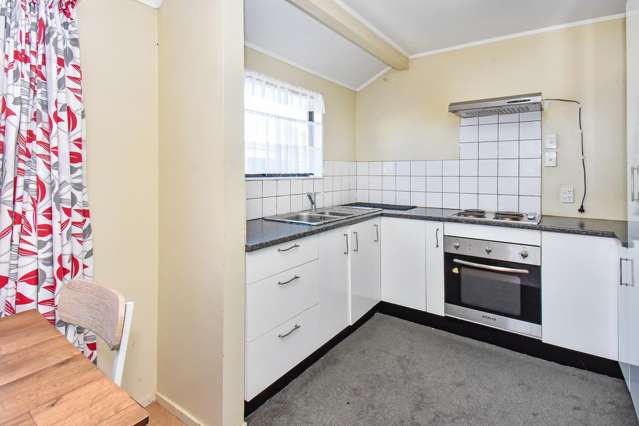 1/5 Volta Place Clendon Park_3