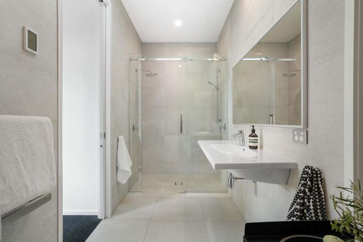 33 Oceanair Drive Pauanui_17