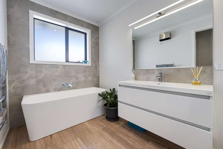 2 Huntaway Close Stoke_16