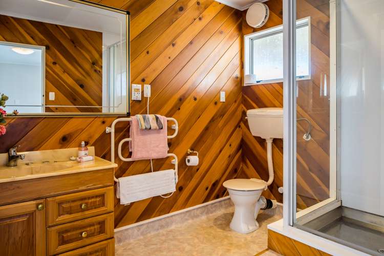 44 Truro Road Camborne_16