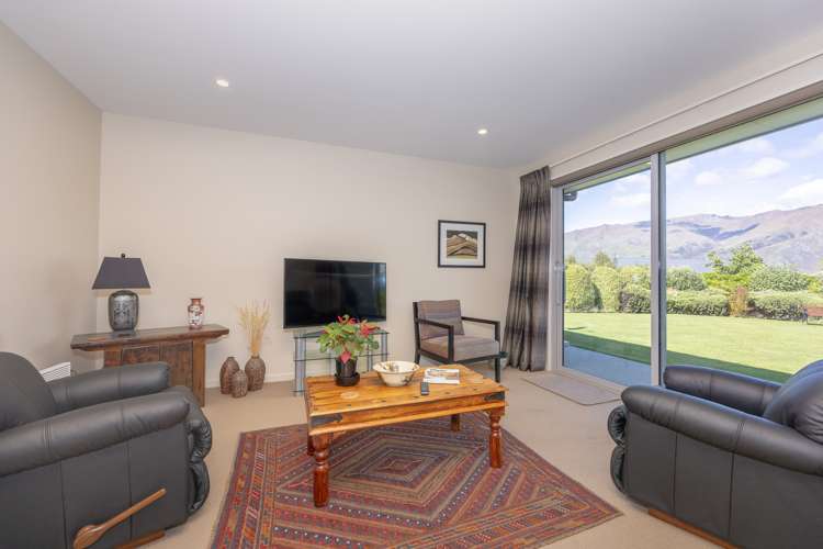 5 Centre Crescent Wanaka_16