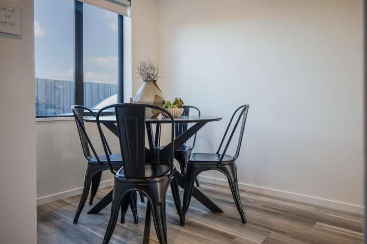 2/99 King Street Sydenham_16