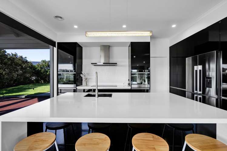 6 Pebble Beach Court Waiwhakaiho_22