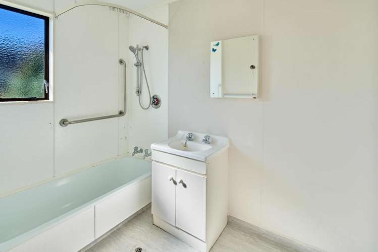 126A Waiwhetu Road Waterloo_12