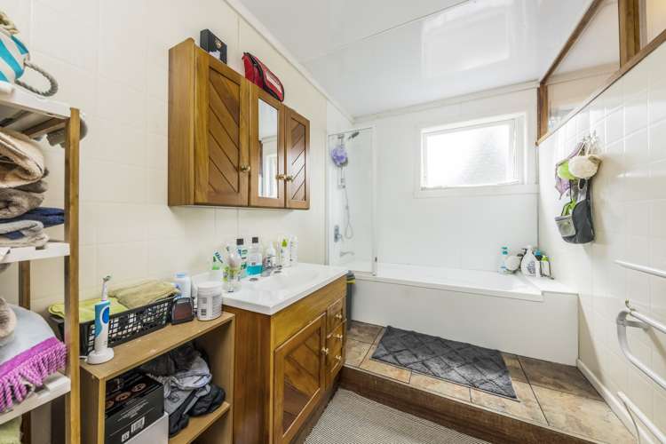 14 Snell Avenue Papakura_12