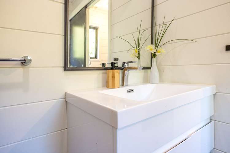 16 Frank Street Oneroa_20