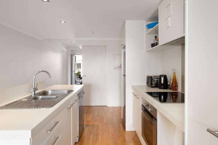 202/332 Maunganui Road 11229_4