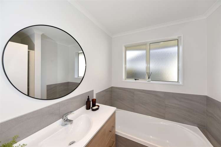 26 Bass Street Woolston_13