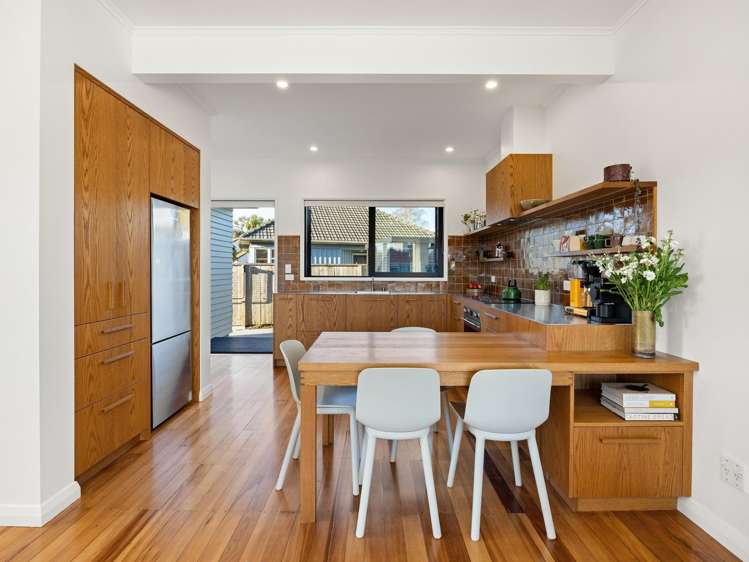 22 Plunket Terrace Hamilton East_2