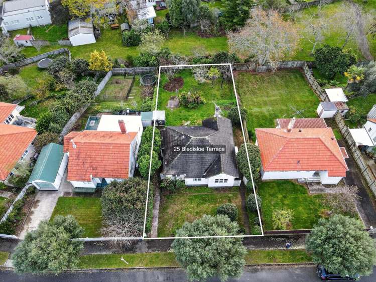 25 Bledisloe Terrace Hamilton East_10