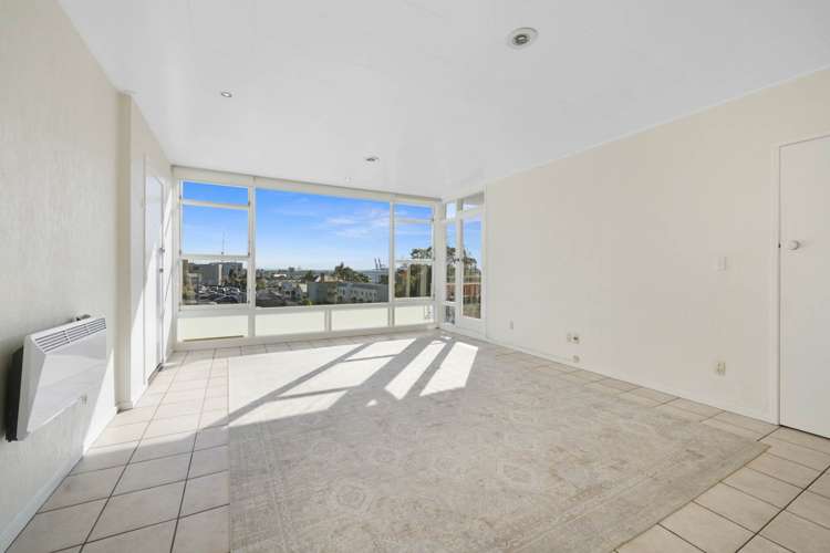 2/258 Parnell Road_3