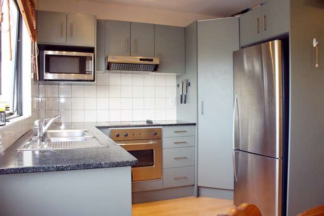 4/12 Crown Lynn Place New Lynn_3