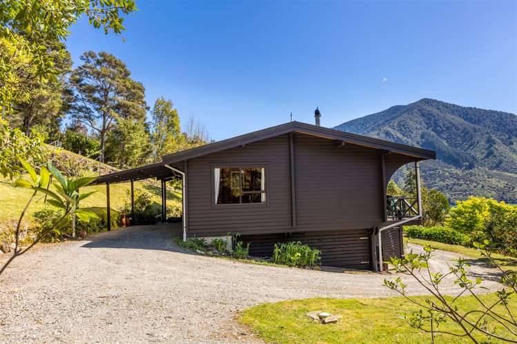 540 Moetapu Bay Road Anakiwa and Surrounds_21