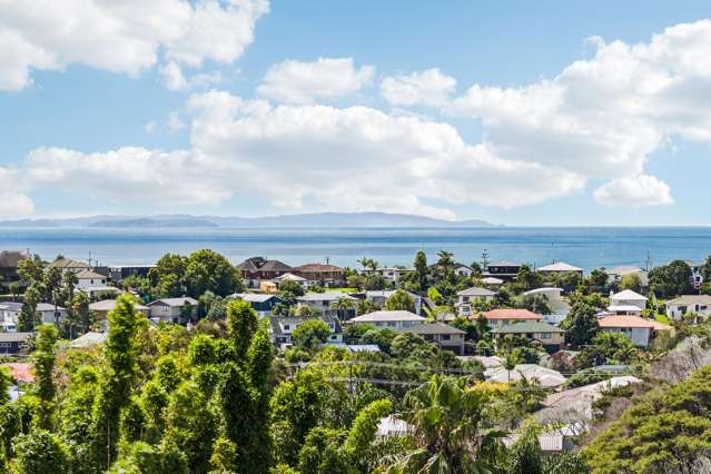 Big Section, Sea Views, Steps to Schools!