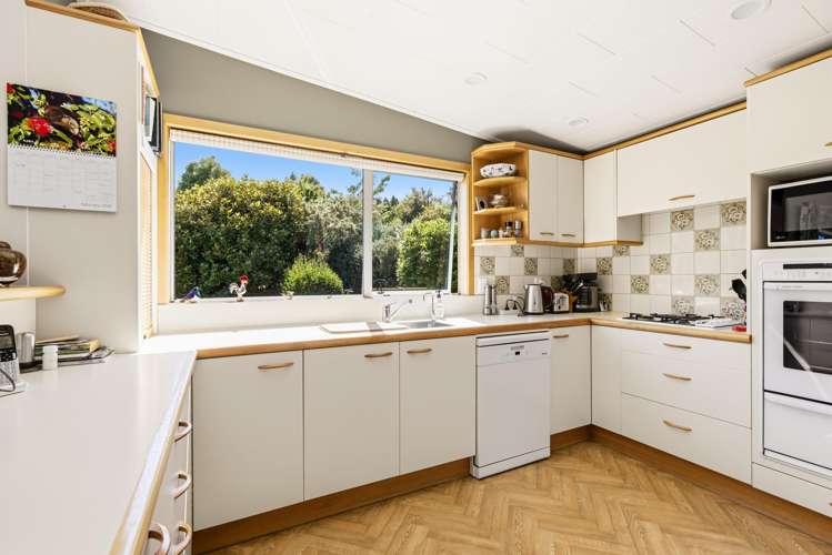 48 Chesham Avenue Waipahihi_5