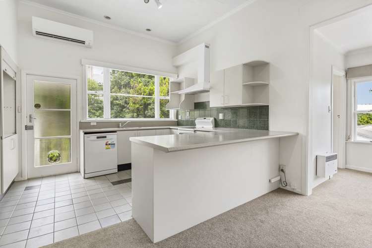 2/6 Aratonga Avenue Greenlane_4