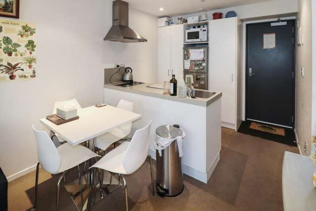 811/72-82 Taranaki Street 2185_3