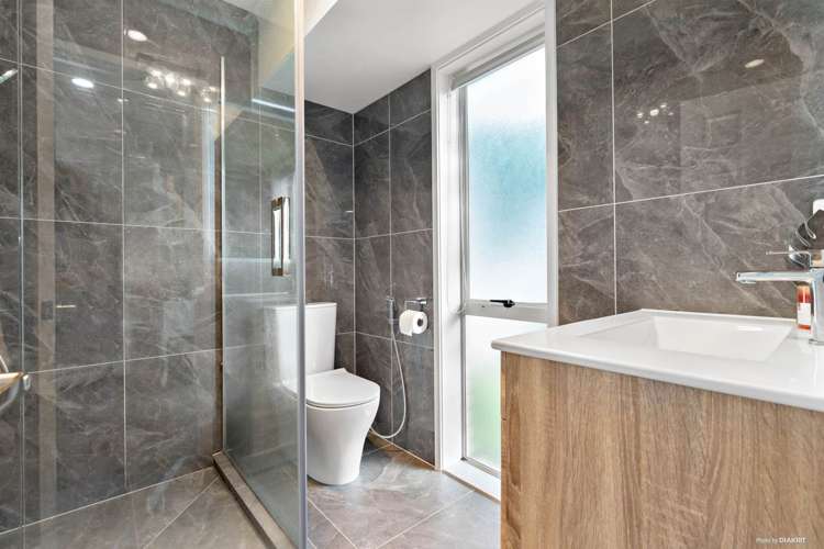 3 Stewart Gibson Place Manurewa_10