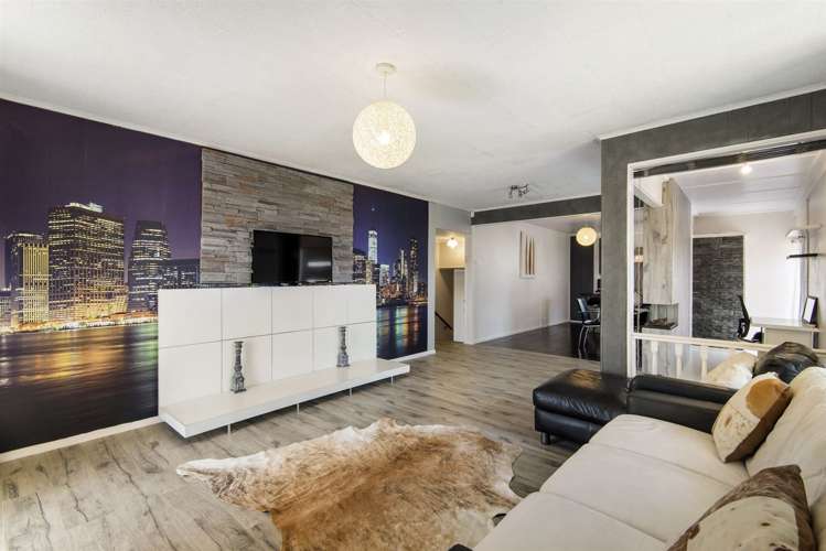 17 Taurus Crescent Beach Haven_8