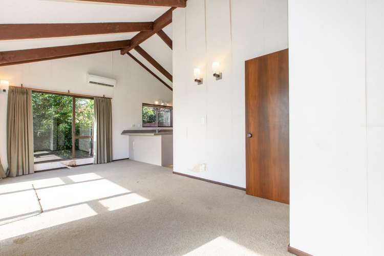 64 Resolution Road Welcome Bay_11