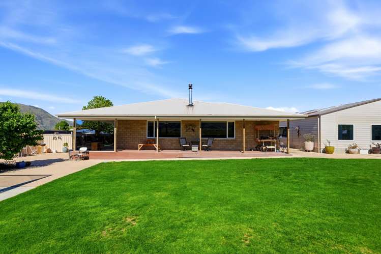 8 Sunset Place Otematata_24