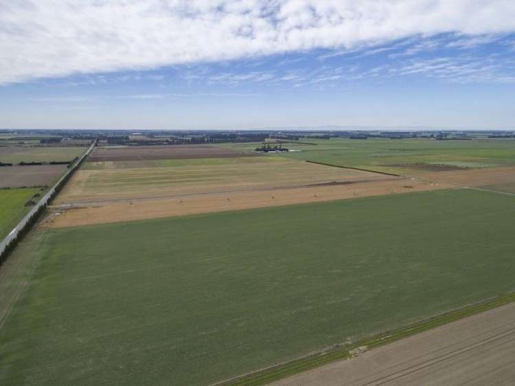 1152 Dromore Hatfield Road Chertsey_0