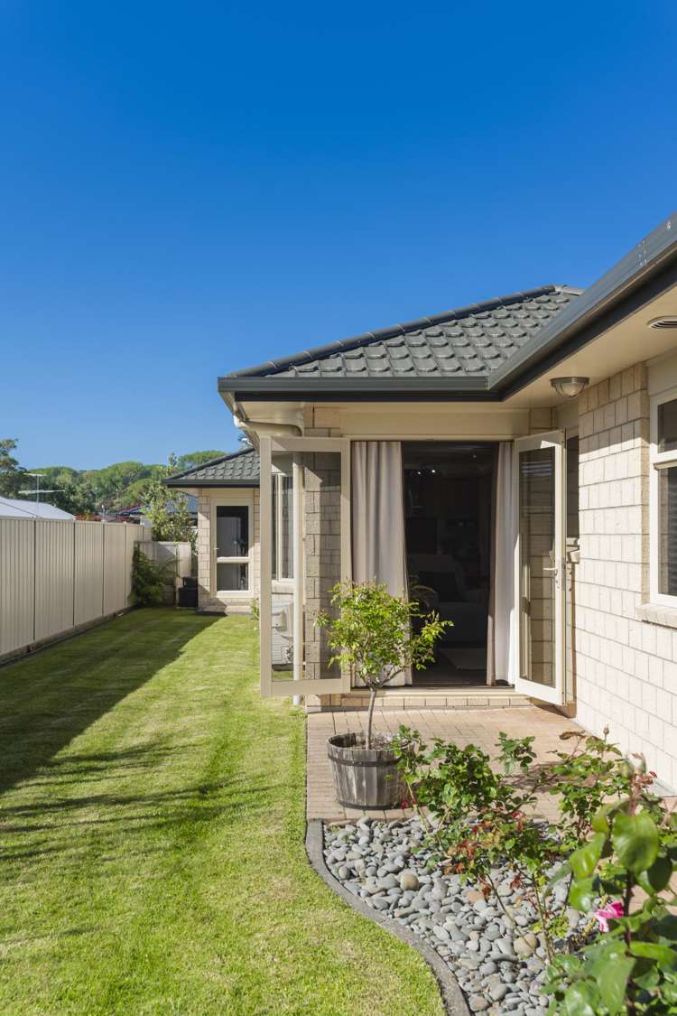 20 Margaret Place Lytton West_23