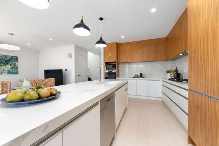 18 Hermitage Street Flat Bush_6
