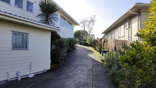 27 Cheval Drive Totara Vale_3