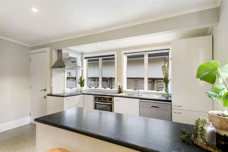 50 Kiwi Road Point Chevalier_8