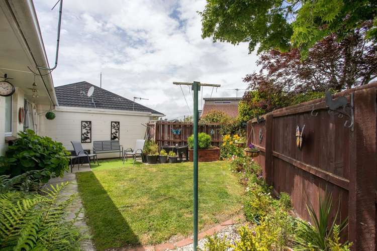 2/9 Omega Place Casebrook_8