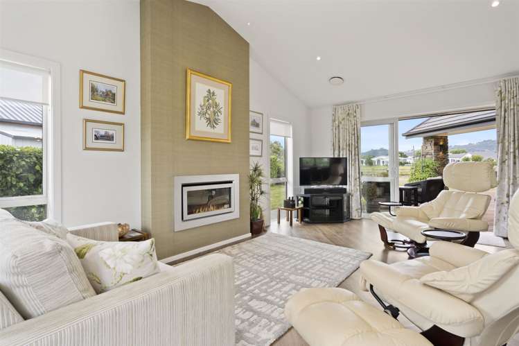 32 Baxter Michael Crescent Cambridge_4