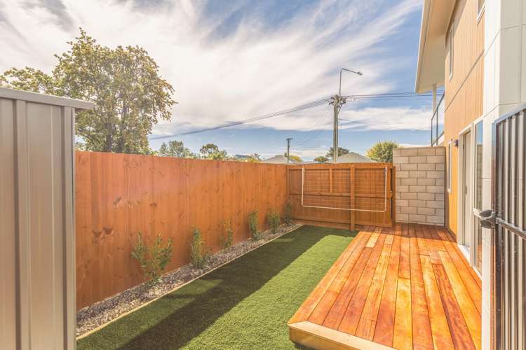 2 & 3/137 Geraldine Street_4