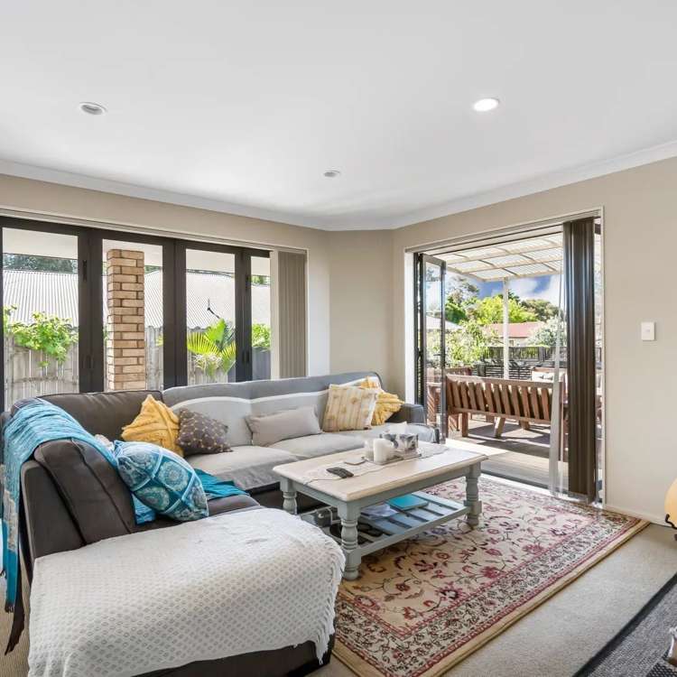 20 ARAMINTA PLACE Beachlands_7