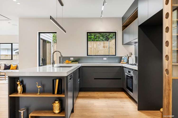 8b Meyrick Place Meadowbank_22