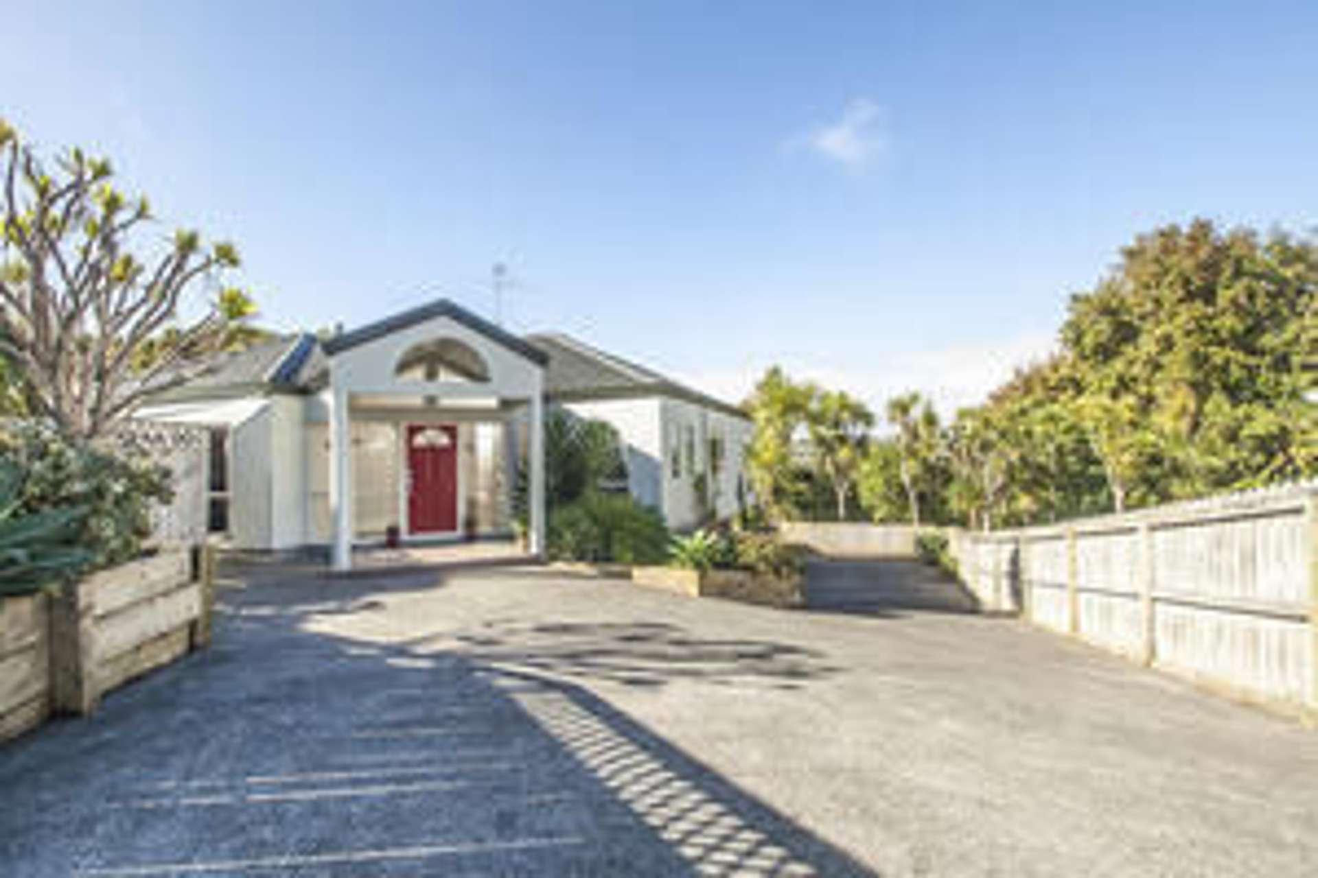 6 Paua Place Mount Roskill_0