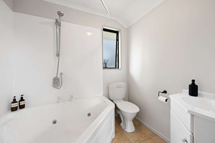 16 Palm Grove Drive Western Heights_19