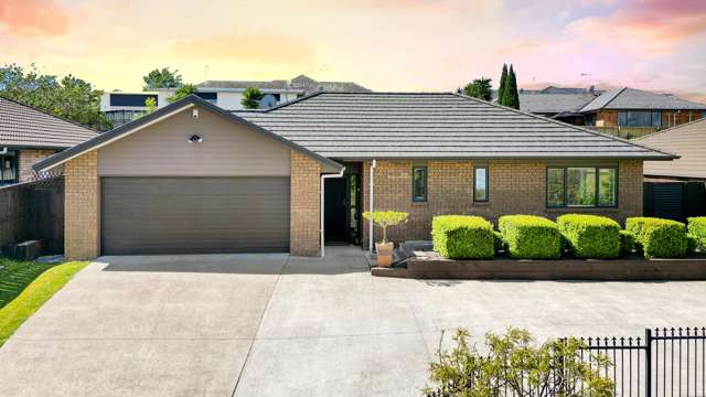 Brick, Freehold | Stylish & Must Sell!