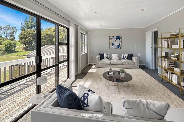 74 Lookout Road Parapara_17