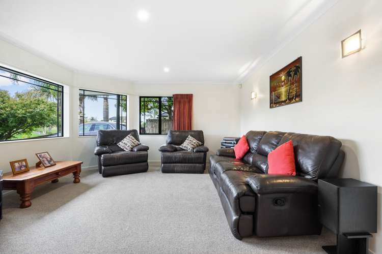 83 Wiltshire Drive Huntington_9