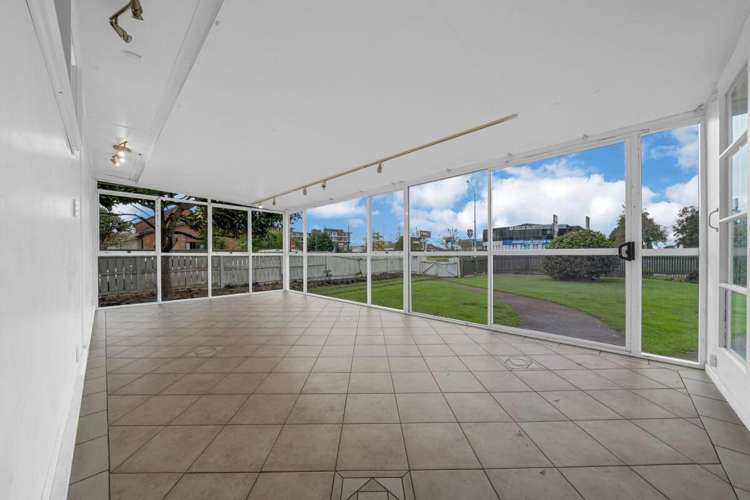 178 Lincoln Road Henderson_17