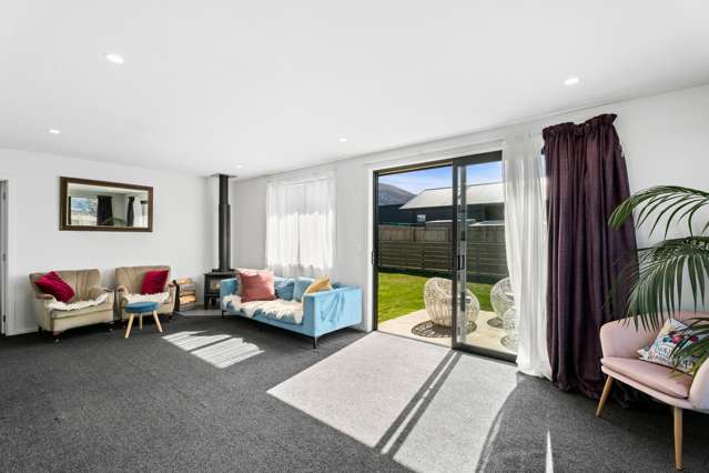 14 Swan Street Lake Hawea_2