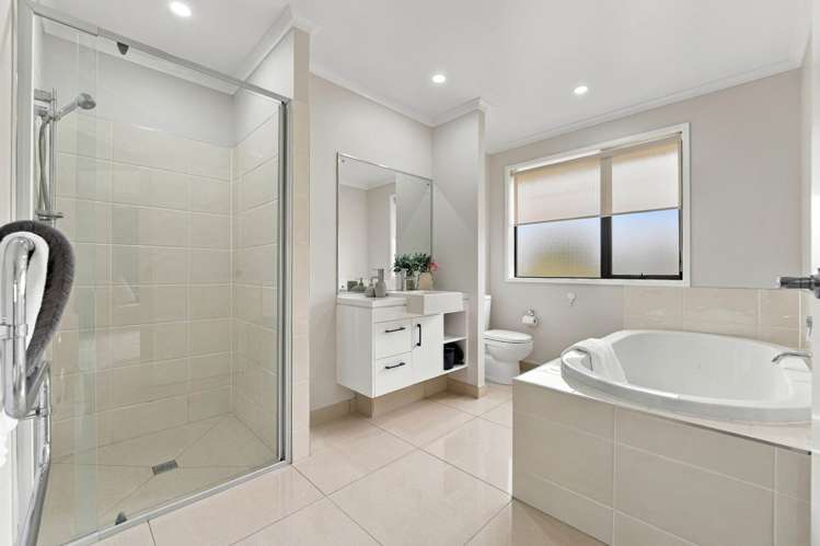 29 Whangaparaoa Road Red Beach_17