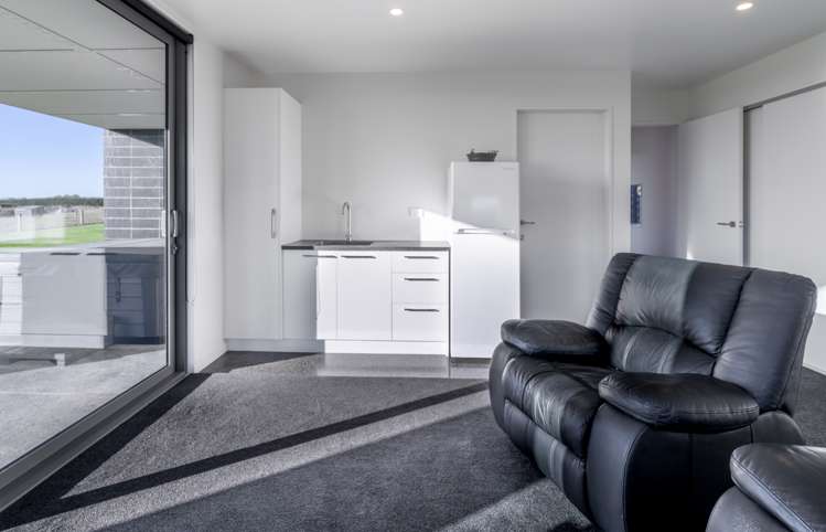 89 Sunrise Drive Seaward Bush_17