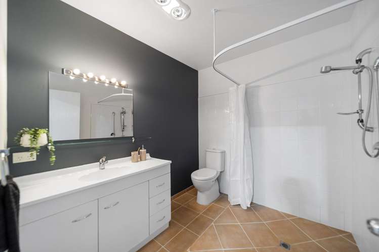 22 Thackers Quay Woolston_18