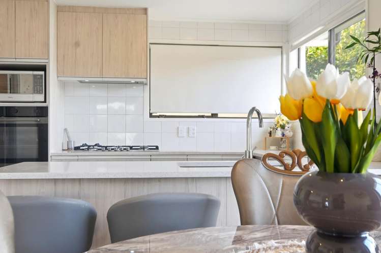 2 Arodella Crescent Ranui_10